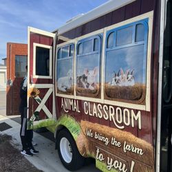 Pony Ranch Parties - The farm on wheels was a perfect for an easy pop up shop in front of our house. No mess or hassle!