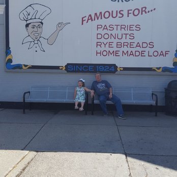 Bloedow Bakery - Bakeries Near Me - Winona, Minnesota Bloedow Bakery - Bakeries Near Me - Winona, Minnesota
