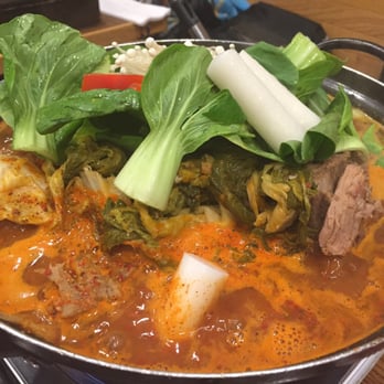 Geo Si Gi - Muk Eun Gi Gamja Tang - Pickled nappa cabbage with vegetables and pork loin casserole - Korean Near Me - Flushing, New York Geo Si Gi - Muk Eun Gi Gamja Tang - Pickled nappa cabbage with vegetables and pork loin casserole - Korean Near Me - Flushing, New York