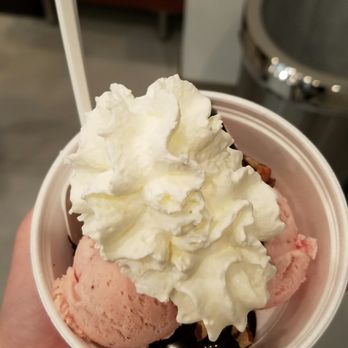 Legacy Chocolates - Hot fudge sundae - Coffee & Tea Near Me - Saint Paul, Minnesota