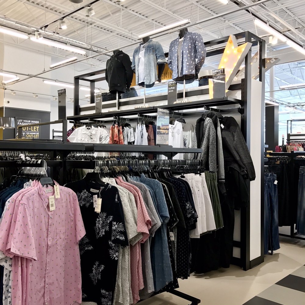 Bloomingdale's Outlet - Department Stores Near Me - Orange, California Bloomingdale's Outlet - Department Stores Near Me - Orange, California