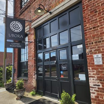 Commander Coffee - Front Entrance with Sign - Coffee Roasteries Near Me - Augusta, Georgia