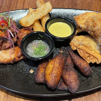Limón - Fiesta platter - Peruvian Near Me - Mountain View, California Limón - Fiesta platter - Peruvian Near Me - Mountain View, California