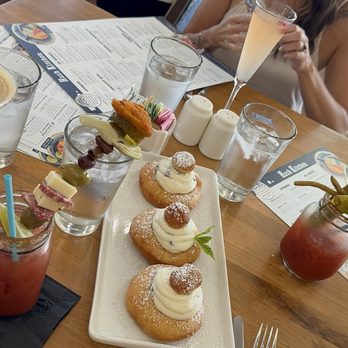 Hash Kitchen - Cannoli Donuts - Breakfast & Brunch Near Me - Scottsdale, Arizona Hash Kitchen - Cannoli Donuts - Breakfast & Brunch Near Me - Scottsdale, Arizona