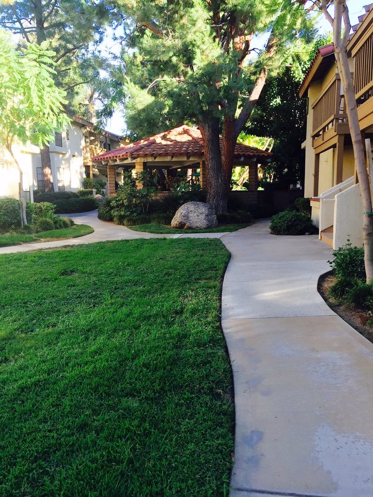 VICTORIA SPRINGS Updated May 2024 25 Photos 2801 Adams St, Riverside, California