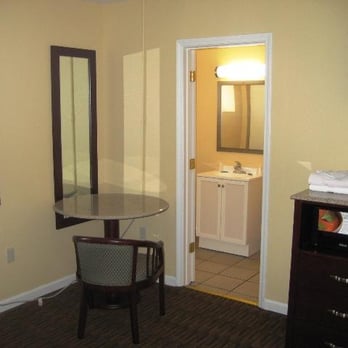 Red Carpet inn & Suites - Hotels Near Me - Wrightstown, New Jersey