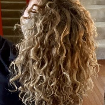 Desires A Salon - Curls by Heidi - Hair Salons Near Me - Canonsburg, Pennsylvania Desires A Salon - Curls by Heidi - Hair Salons Near Me - Canonsburg, Pennsylvania