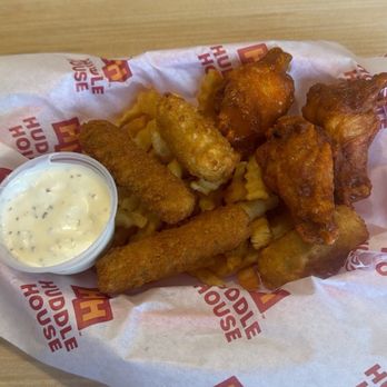 Huddle House - Huddle Triple Smash Deluxe - Breakfast & Brunch Near Me - Tye, Texas Huddle House - Huddle Triple Smash Deluxe - Breakfast & Brunch Near Me - Tye, Texas