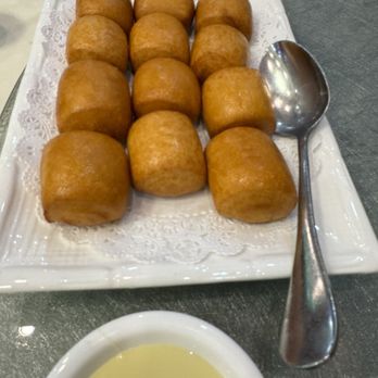 Taste - Deep Fried Rolls w/ Condensed Milk (4/5) - Seafood Near Me - Las Vegas, Nevada Taste - Deep Fried Rolls w/ Condensed Milk (4/5) - Seafood Near Me - Las Vegas, Nevada