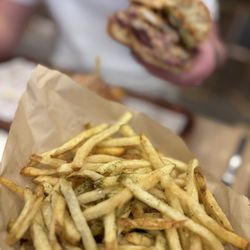 Abbalé - CRISPY CHICKEN SCHNITZEL SANDWICH