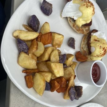 20|Twenty - Eggs Benedict - New American Near Me - Carlsbad, California 20|Twenty - Eggs Benedict - New American Near Me - Carlsbad, California