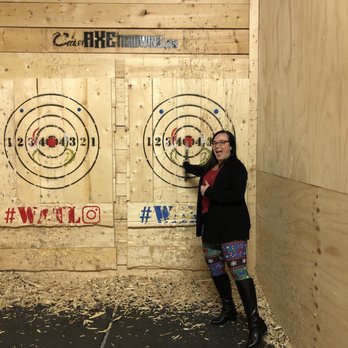 Cleveland Axe Throwing - Axe Throwing Near Me - Valley View, Ohio