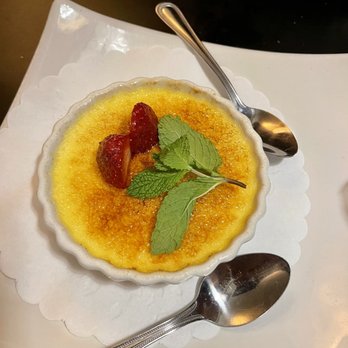 Mahoney's Atlantic Bar & Grill - Creme brûlée - New American Near Me - Orleans, Massachusetts Mahoney's Atlantic Bar & Grill - Creme brûlée - New American Near Me - Orleans, Massachusetts