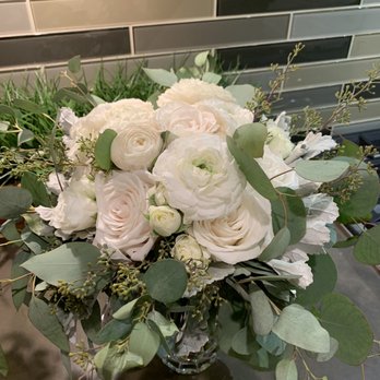 Flower Fairy Wings - Bridal bouquet - Florists Near Me - Fontana, California Flower Fairy Wings - Bridal bouquet - Florists Near Me - Fontana, California