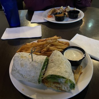Flowing Tide Pub 4 - Sports Bars Near Me - Sparks, Nevada