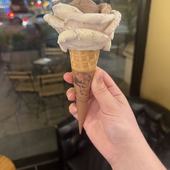 Amorino - Double scoop - Desserts Near Me - Chicago, Illinois