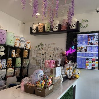 Bubble & Pearl's Boba Lab - Front of store - Bubble Tea Near Me - Corona, California Bubble & Pearl's Boba Lab - Front of store - Bubble Tea Near Me - Corona, California