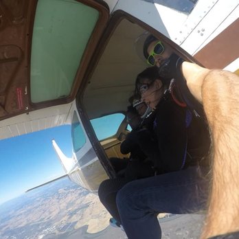 Skydive Golden Gate - Skydiving Near Me - Novato, California