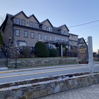 Sea Rose Suites - Hotels & Travel Near Me - Ogunquit, Maine