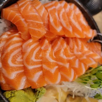 Tanoshi Japanese Bistro - Sake don - Sushi Bars Near Me - Walnut Creek, California Tanoshi Japanese Bistro - Sake don - Sushi Bars Near Me - Walnut Creek, California