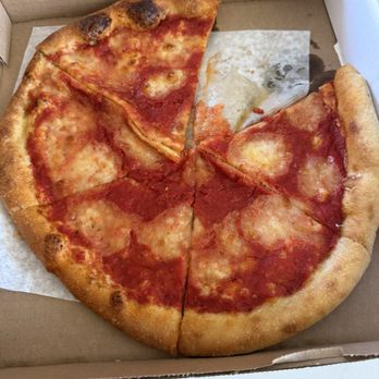 Pizzeria Mozza - Margherita pizza - Pizza Near Me - Los Angeles, California Pizzeria Mozza - Margherita pizza - Pizza Near Me - Los Angeles, California