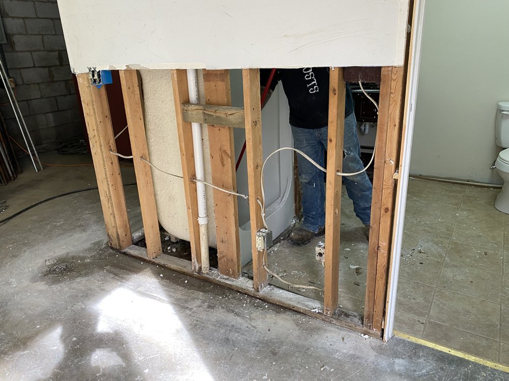 Slide of Kentucky Bathroom & Remodel