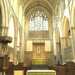 Parish Church of St Michael - The Main Altar - #LiveLifeLikeLDN