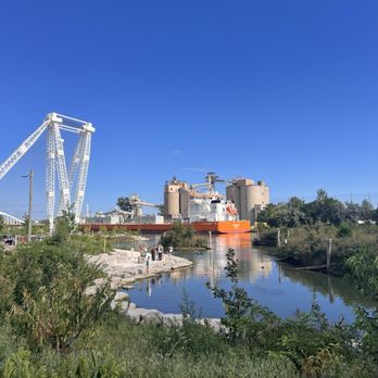 Biidaasige Park - Parks Near Me - Toronto, Ontario