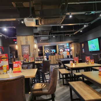 RILEYS SPORTS BAR - Updated February 2026 - 66 Photos & 24 Reviews - 80 ...