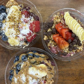 Anake's Juice Bar - Sau Sai, Funky Monkey - Juice Bars & Smoothies Near Me - Koloa, Hawaii