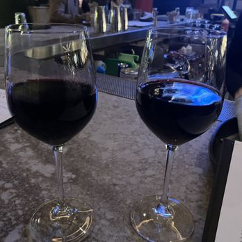 Ramsay's Kitchen - 2  glasses of cab.  Dao and Post - New American Near Me - Naperville, Illinois