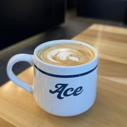 Ace Coffee Roasters - Garneau - Small vanilla latte