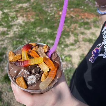 Uncle Steph’s Ice Cream And Eats - Oreo dirt sundae - Ice Cream & Frozen Yogurt Near Me - Brandenburg, Kentucky Uncle Steph’s Ice Cream And Eats - Oreo dirt sundae - Ice Cream & Frozen Yogurt Near Me - Brandenburg, Kentucky