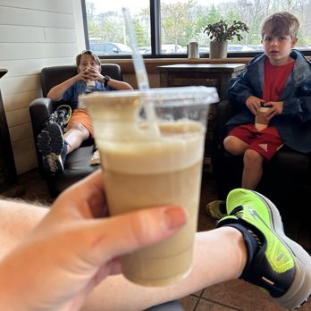 Geist Coffee - Nitro cold brew with a shot of vanilla, lite and creamy. - Coffee & Tea Near Me - Fishers, Indiana