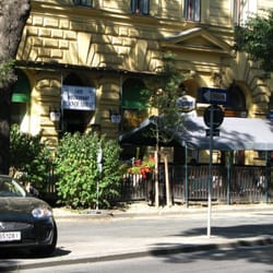 Planquadrat Cafe-Restaurant