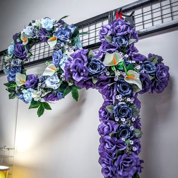 Triple Gold Trading House - Gift Shops Near Me - Toronto, Ontario