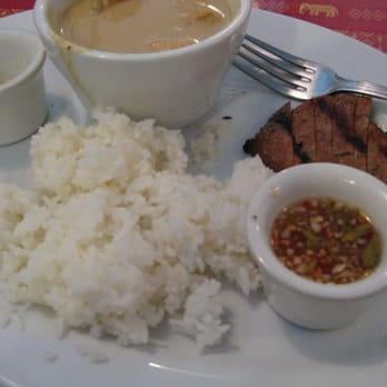 Simply Thai - lunch special: bbq pork/chicken yellow curry - Thai Near Me - Sandy, Utah