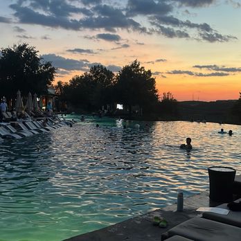 La Cantera Resort & Spa - Main pool at sunset - Resorts Near Me - San Antonio, Texas