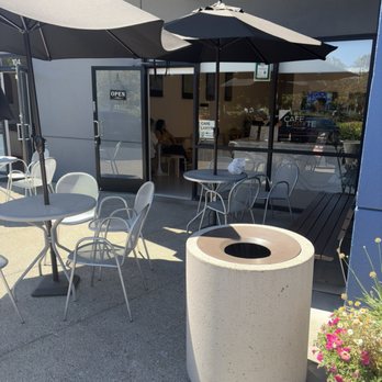 Cafe L-ART-TE - Outside area and seating - Coffee & Tea Near Me - Sunnyvale, California Cafe L-ART-TE - Outside area and seating - Coffee & Tea Near Me - Sunnyvale, California
