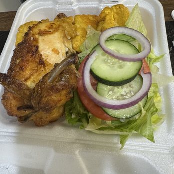 La Palma - Roasted chicken, salad, tostones - Dominican Near Me - Greensboro, North Carolina La Palma - Roasted chicken, salad, tostones - Dominican Near Me - Greensboro, North Carolina