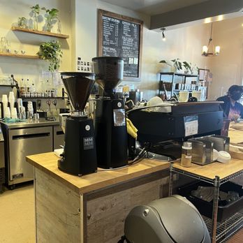 Barefoot Coffee Campbell - Ambiance - Coffee & Tea Near Me - Campbell, California