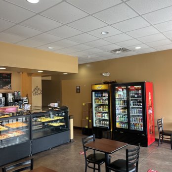 Snowflake Donuts - Inside - Donuts Near Me - Boerne, Texas Snowflake Donuts - Inside - Donuts Near Me - Boerne, Texas