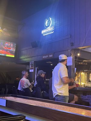 Syd's Fine Food and Spirits by null