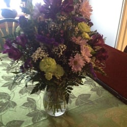 Maureen's Floral & Gifts