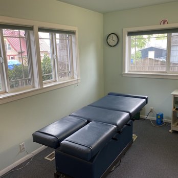 Non-Force Chiropractic - Natural light treatment room - Chiropractors Near Me - Vancouver, Washington