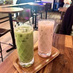 Strawberry Matcha & Chai (ig: @cravingswithcat) Strawberry Matcha & Chai (ig: @cravingswithcat)
