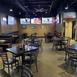 The Hub Grill And Bar - The East side of the restaurant, banquet room adjacent to this area.