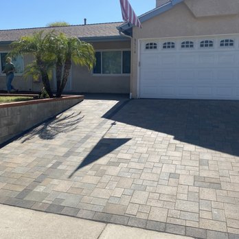 San Diego Paverscape - Driveway - Landscaping Near Me San Diego Paverscape - Driveway - Landscaping Near Me