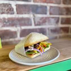 Juicy's Wellness Cafe - Roasted veggie sandwich