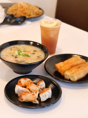 Five Five Noodles by null